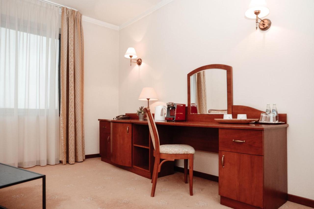 Hotel Sympozjum & Spa คราคูฟ ภายนอก รูปภาพ