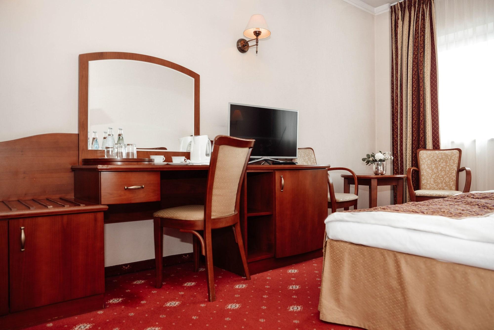 Hotel Sympozjum & Spa คราคูฟ ภายนอก รูปภาพ